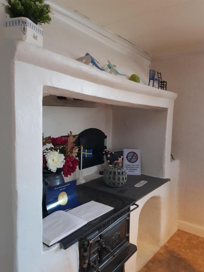 Skoelvs Gard Guest House Glanshammar ภายนอก รูปภาพ