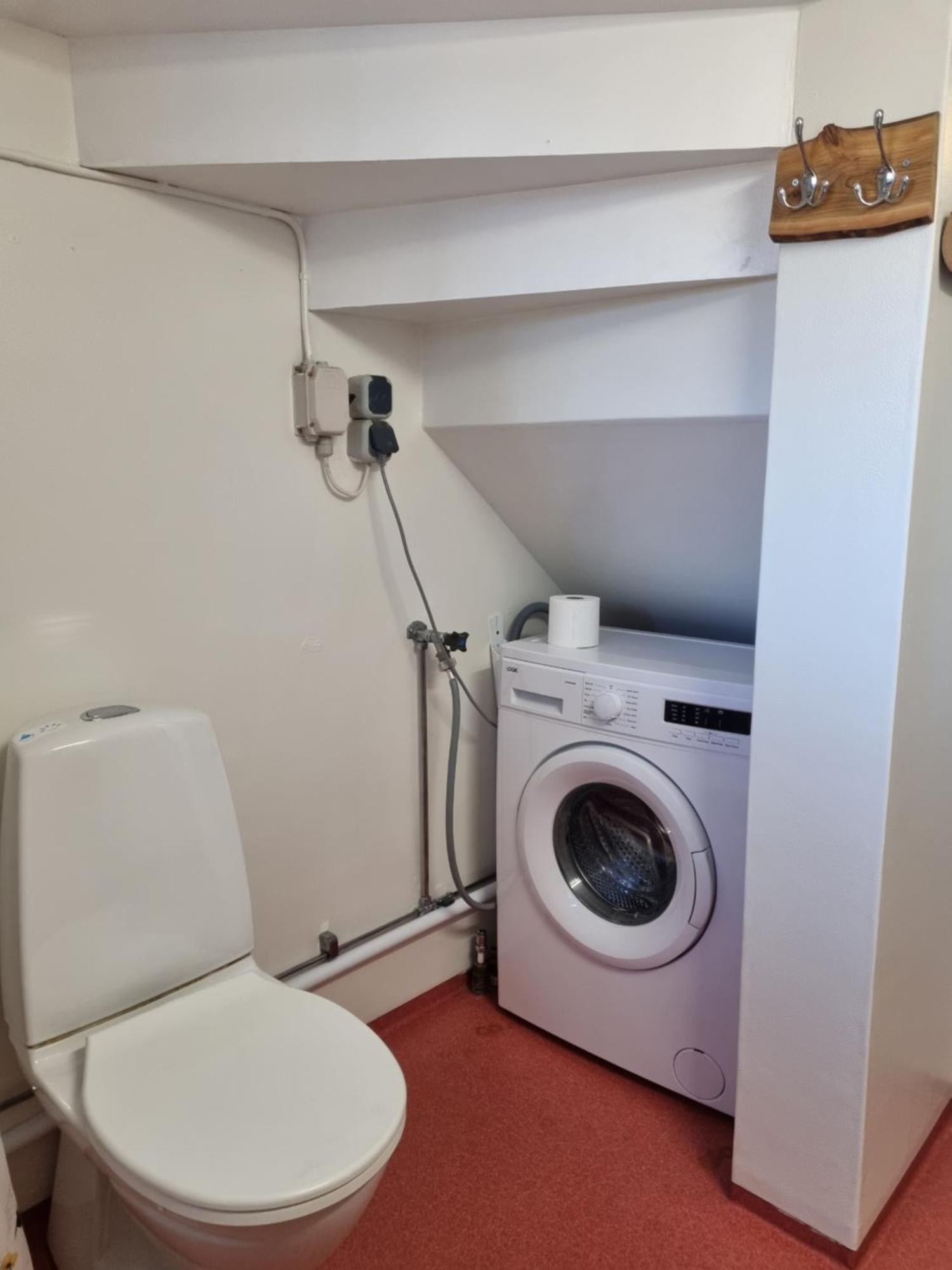 Skoelvs Gard Guest House Glanshammar ภายนอก รูปภาพ