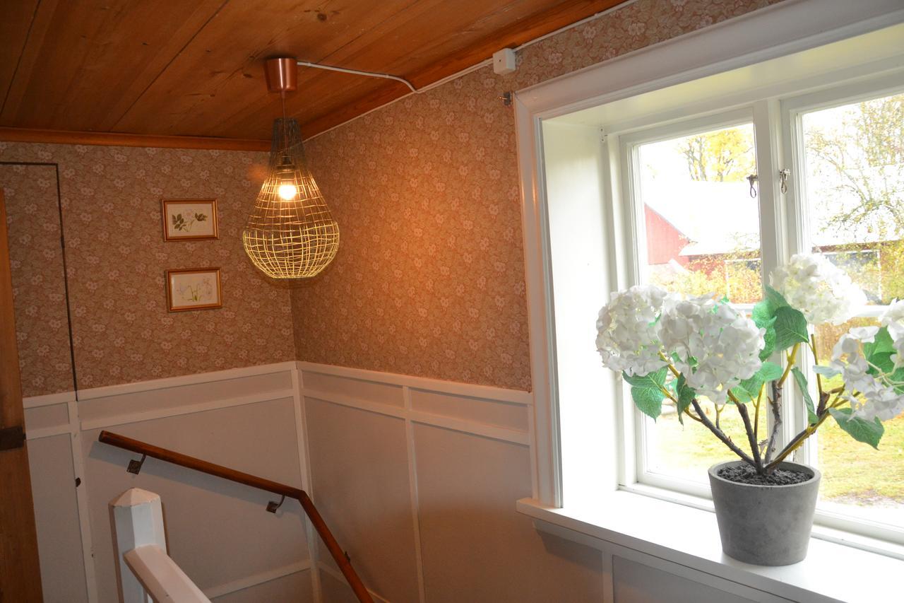 Skoelvs Gard Guest House Glanshammar ภายนอก รูปภาพ